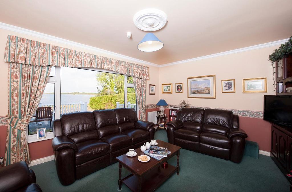 The Waterfront House Country Home Oughterard Exterior foto